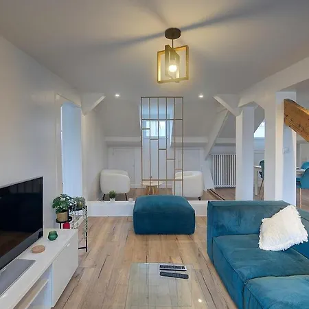 Le Bleuet - - Quartier Des Halles Apartment *